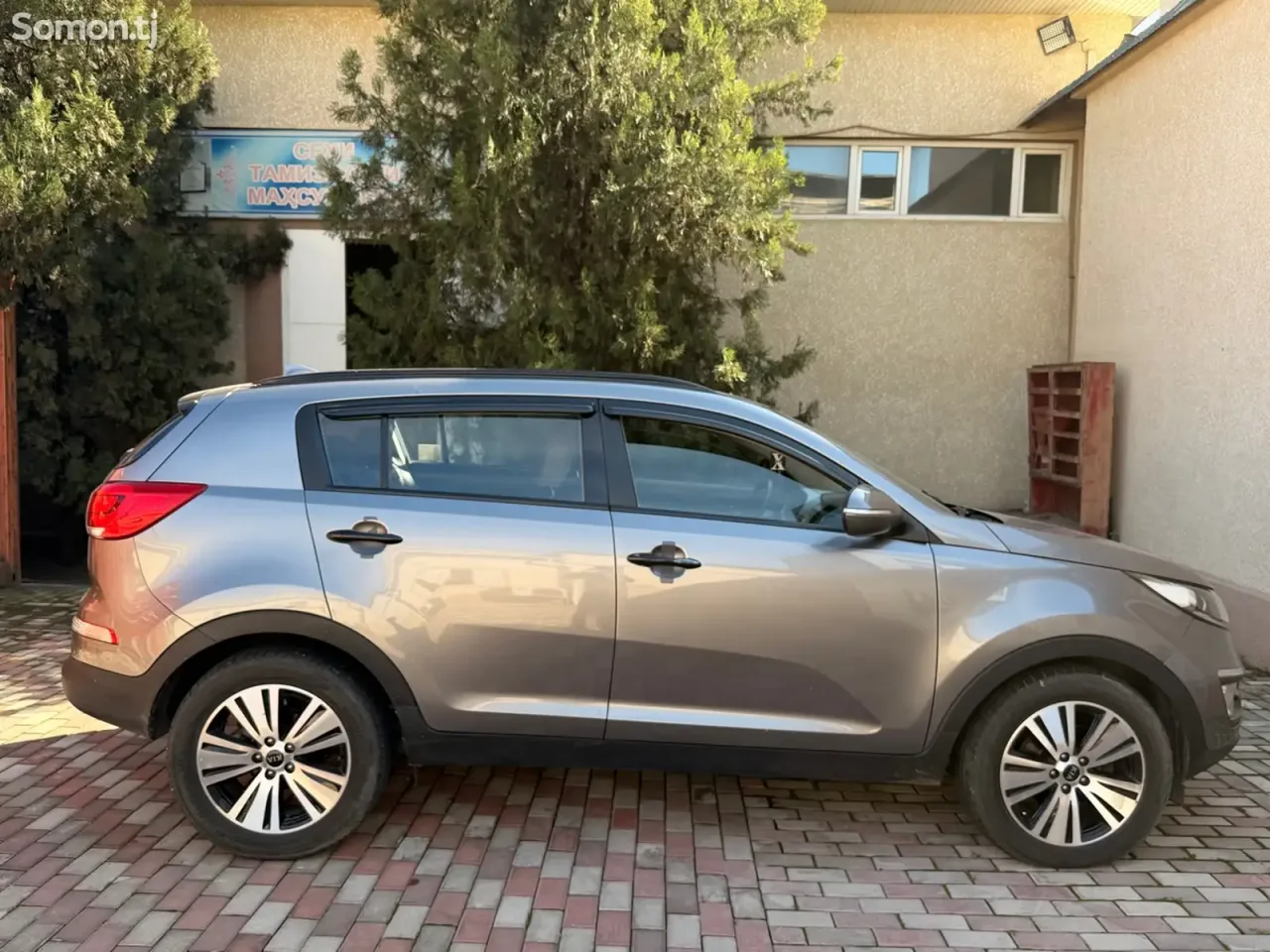 Kia Sportage 2015 · 2.0 AT