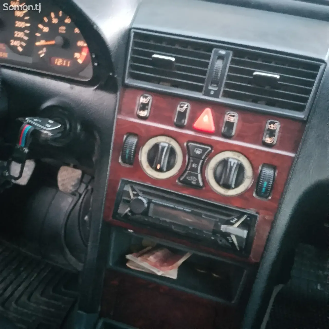 Mercedes-Benz C class 1993 · 1.8 MT