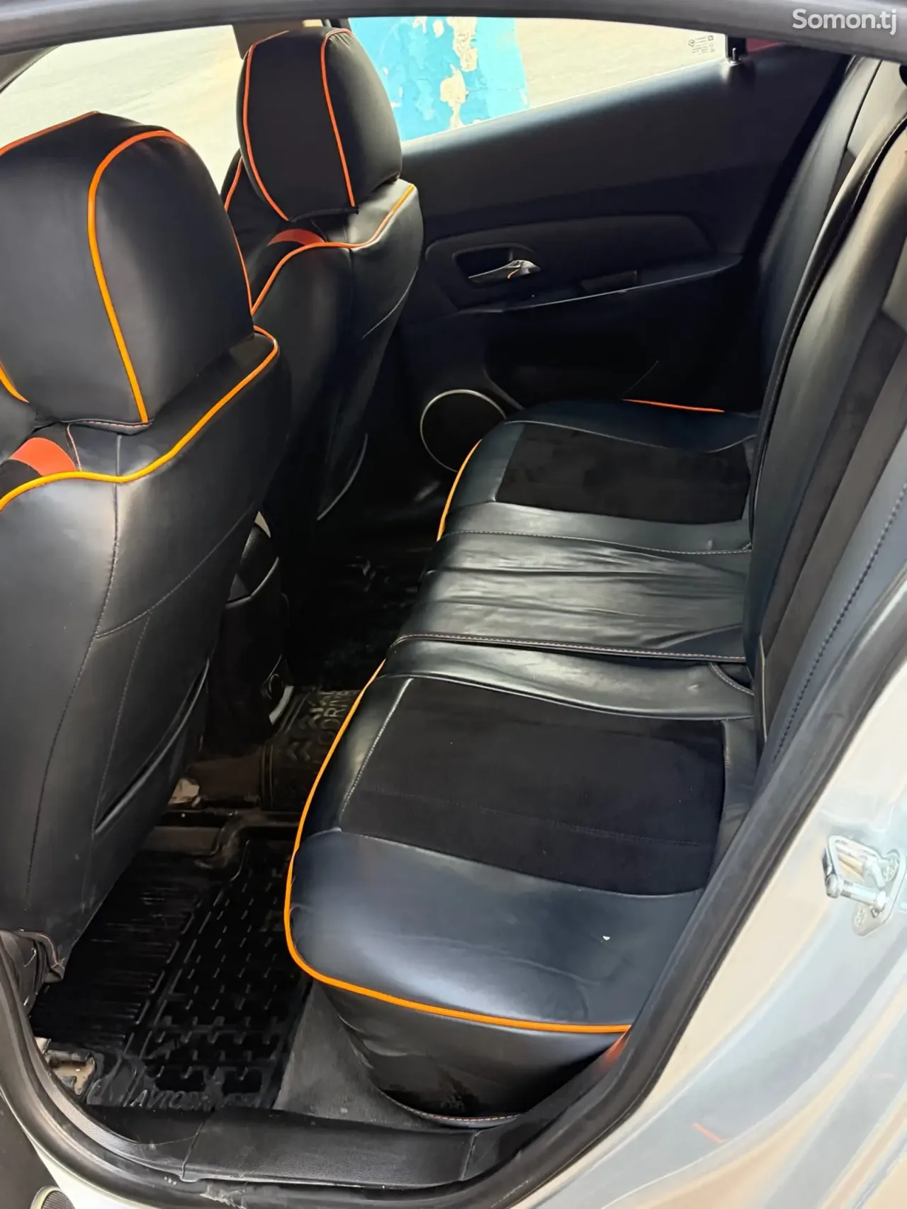 Chevrolet Cruze 2011 · 1.6 AT