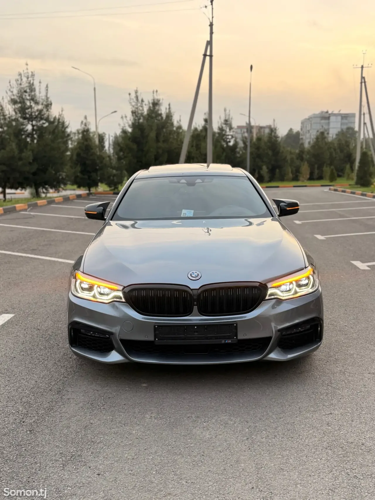 BMW 5 series 2018 · 2.0 AT