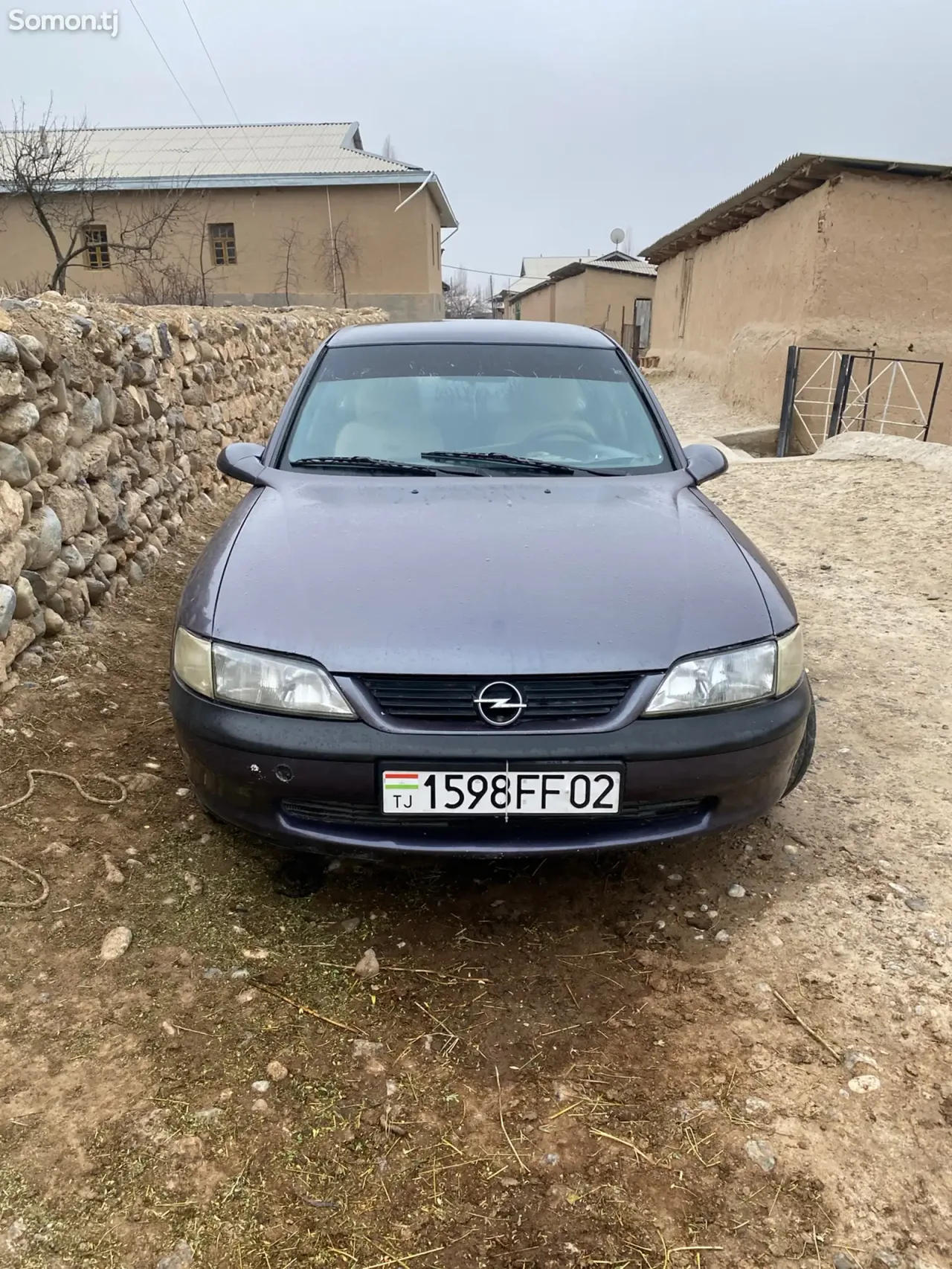 Opel Vectra B 1996 · 1.6 MT