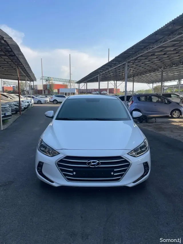 Hyundai Avante 2017 · 1.6 AT