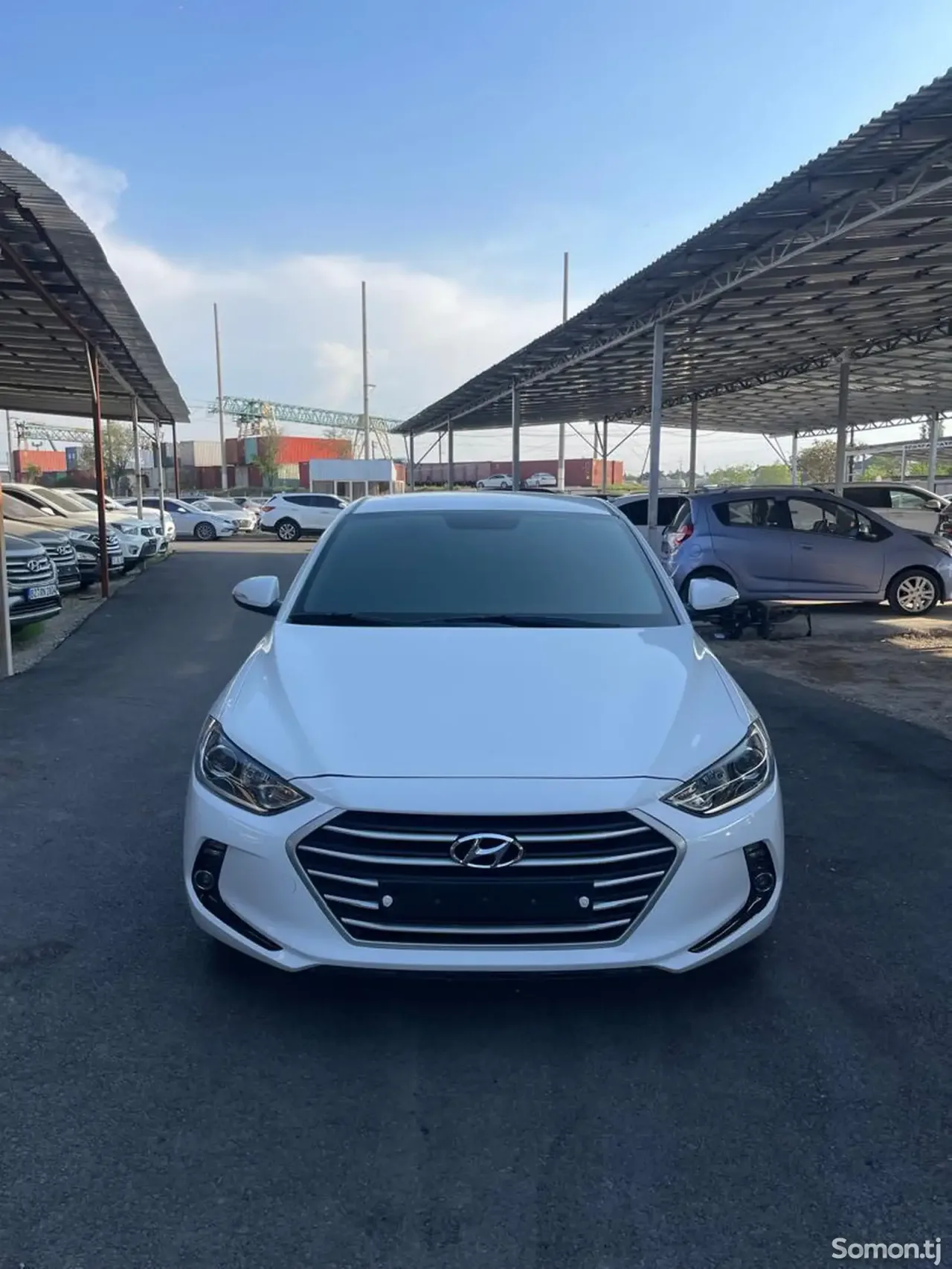 Hyundai Avante 2017 · 1.6 AT
