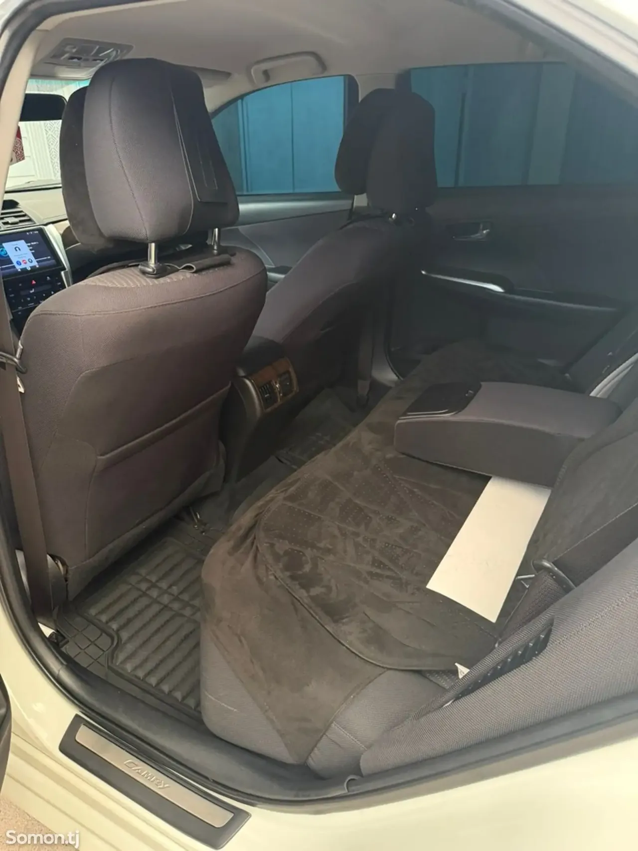 Toyota Camry 2015 · 2.5 AT