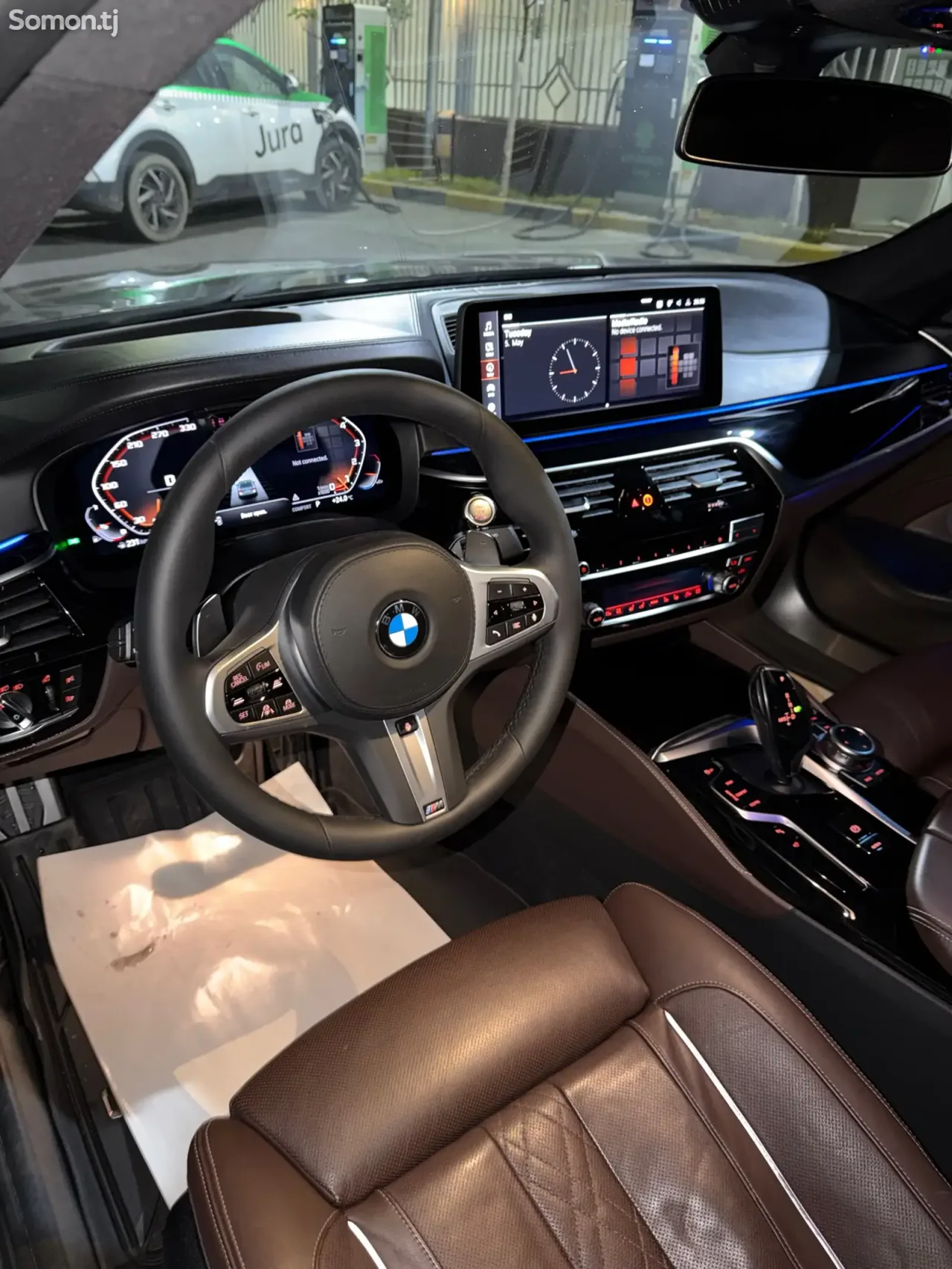 BMW 5 series 2023 · 4.4 AT