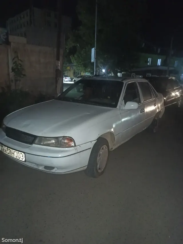 Daewoo Nexia 1998 · 1.6 MT