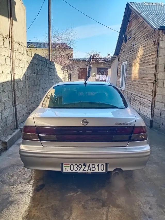 Nissan Cefiro 1997 · 2.0 AT