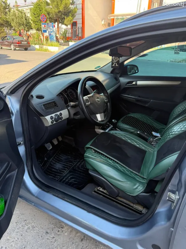 Opel Astra H 2008 · 1.8 MT