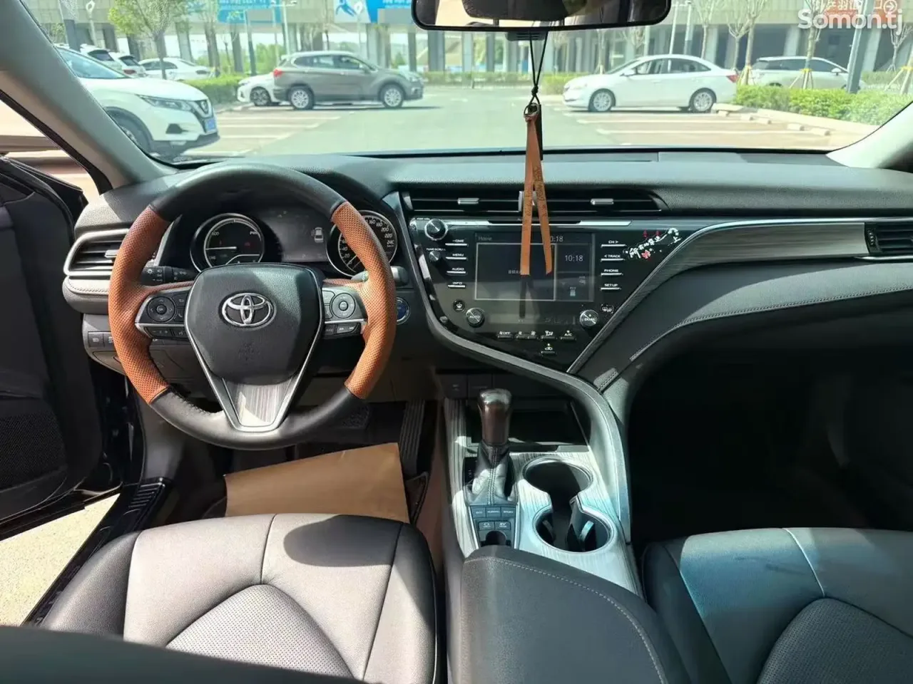 Toyota Camry 2018 · 2.5 AT