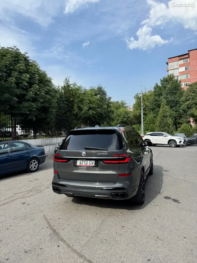 BMW X7 2023 · 4.4 AT