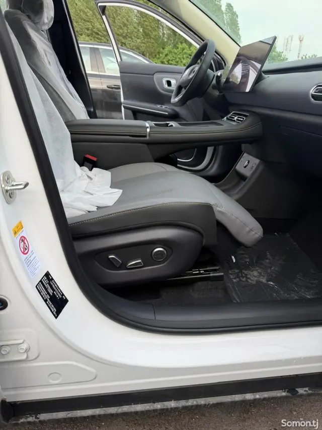 Changan Qiyuan Q 2026 · AT