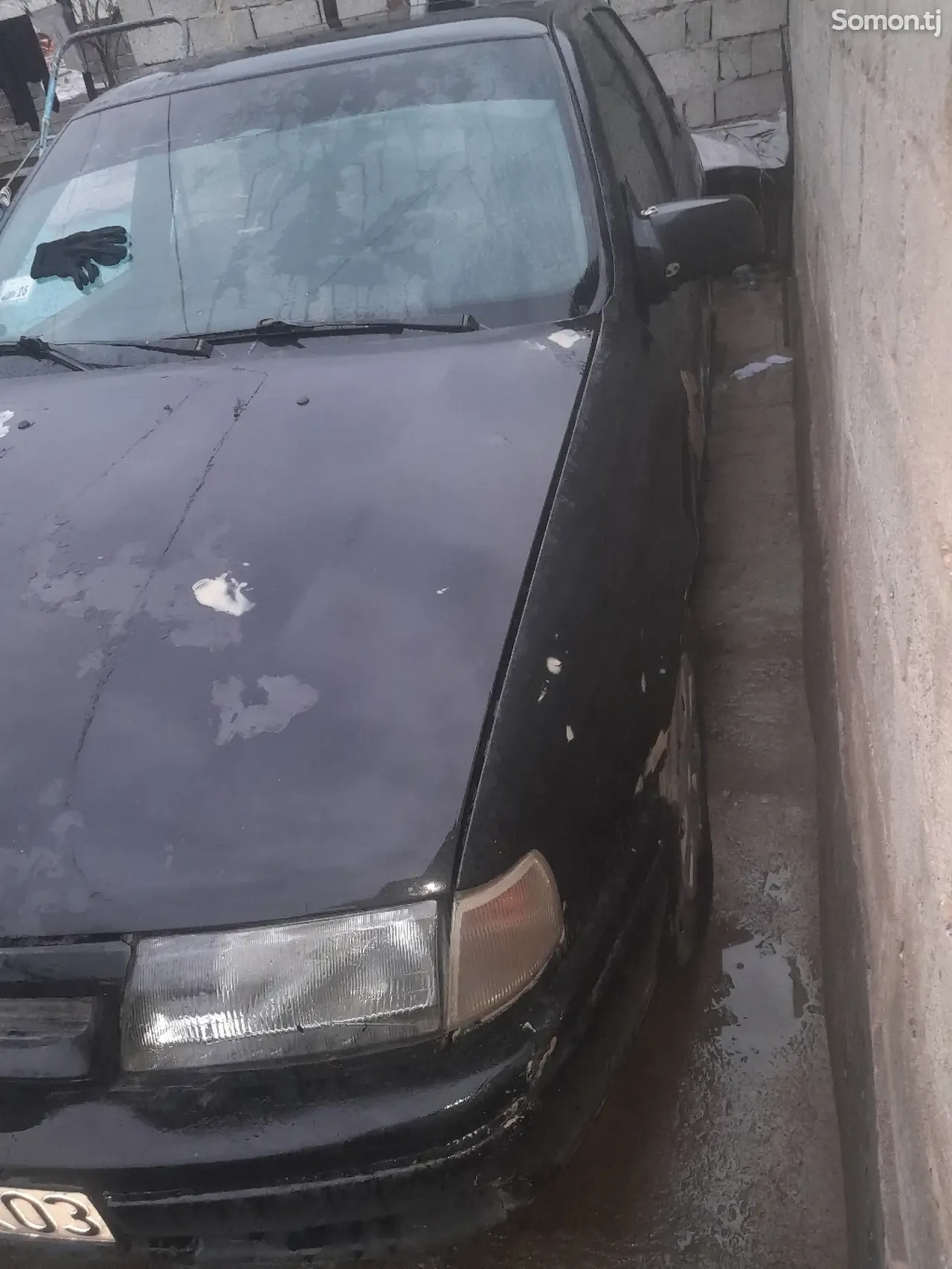 Opel Vectra A 1994 · 1.6 MT
