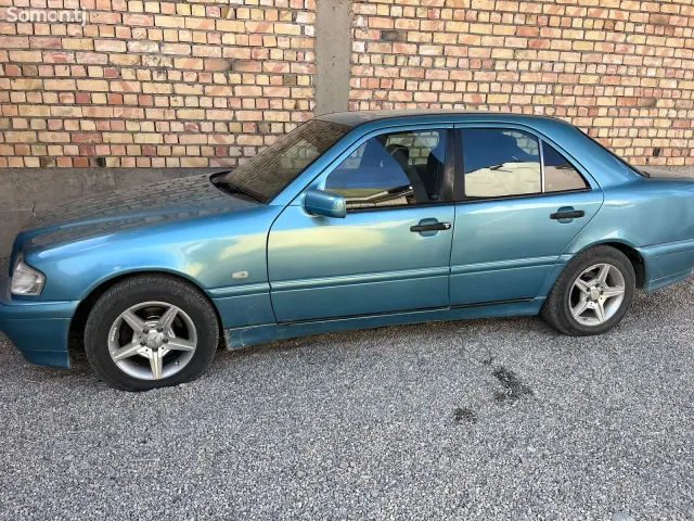 Mercedes-Benz C class 1994 · 1.8 MT