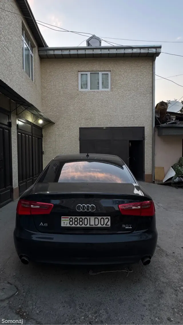 Audi A6 2012 · 3.0 AT