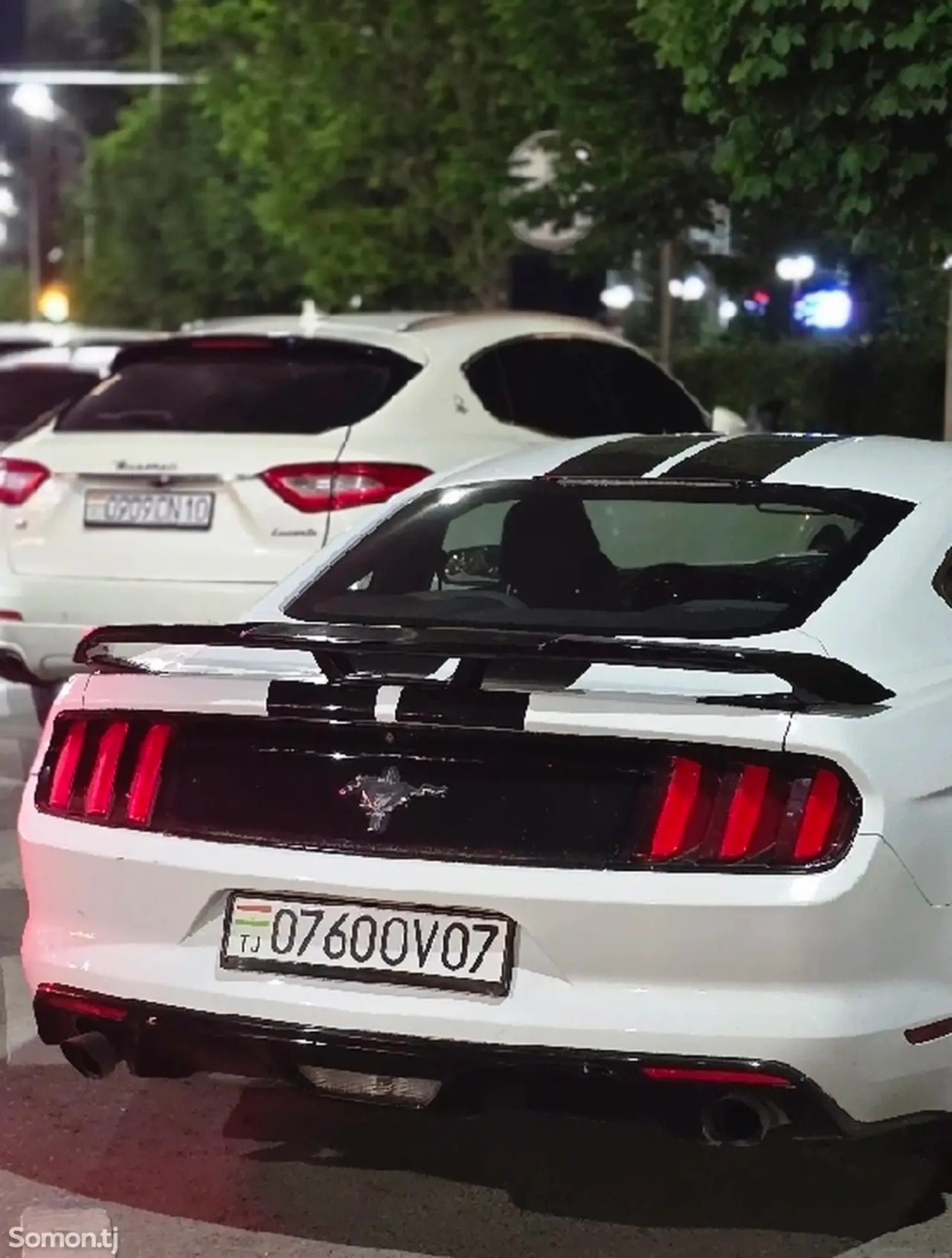 Ford Mustang 2016 · 3.7 AT