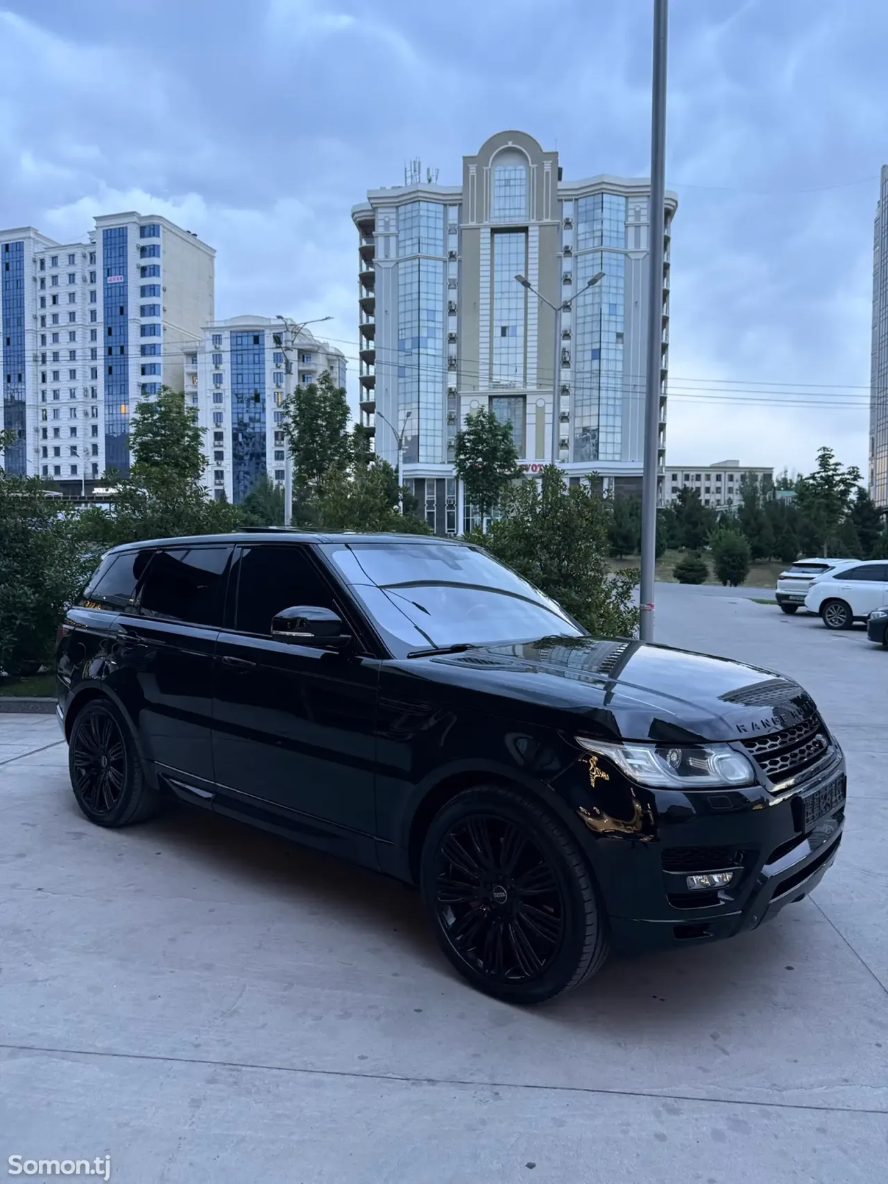 Land Rover Range Rover Sport 2015 · 4.4 AT