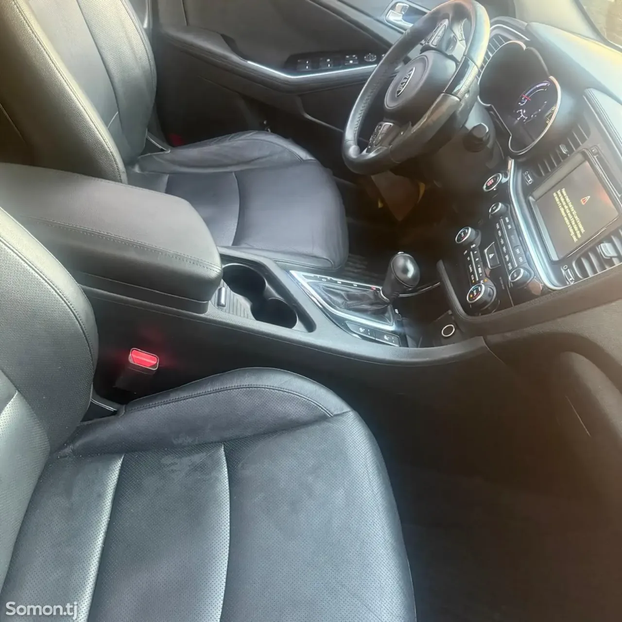 Kia K5 2015 · 2.0 AT