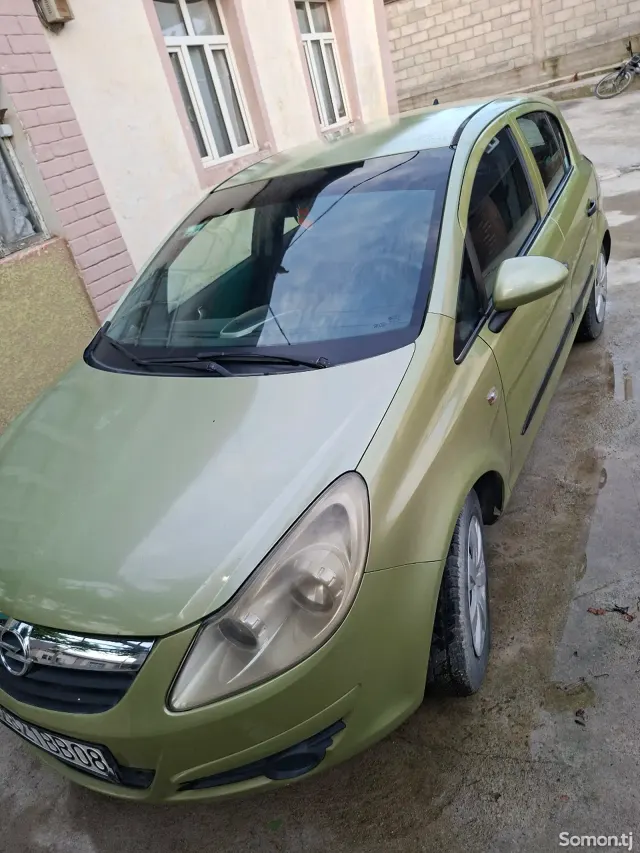 Opel Corsa 2007 · 1.2 MT