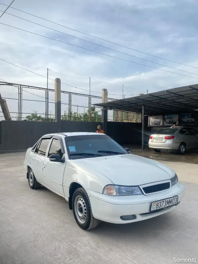 Daewoo Nexia 1996 · 1.6 MT