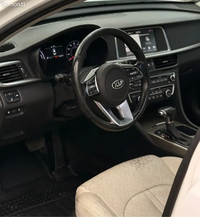 Kia Optima 2020 · 2.0 AT