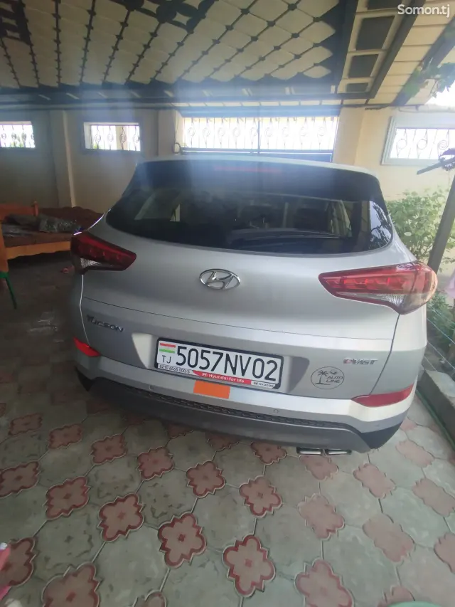 Hyundai Tucson 2016 · 2.0 AT