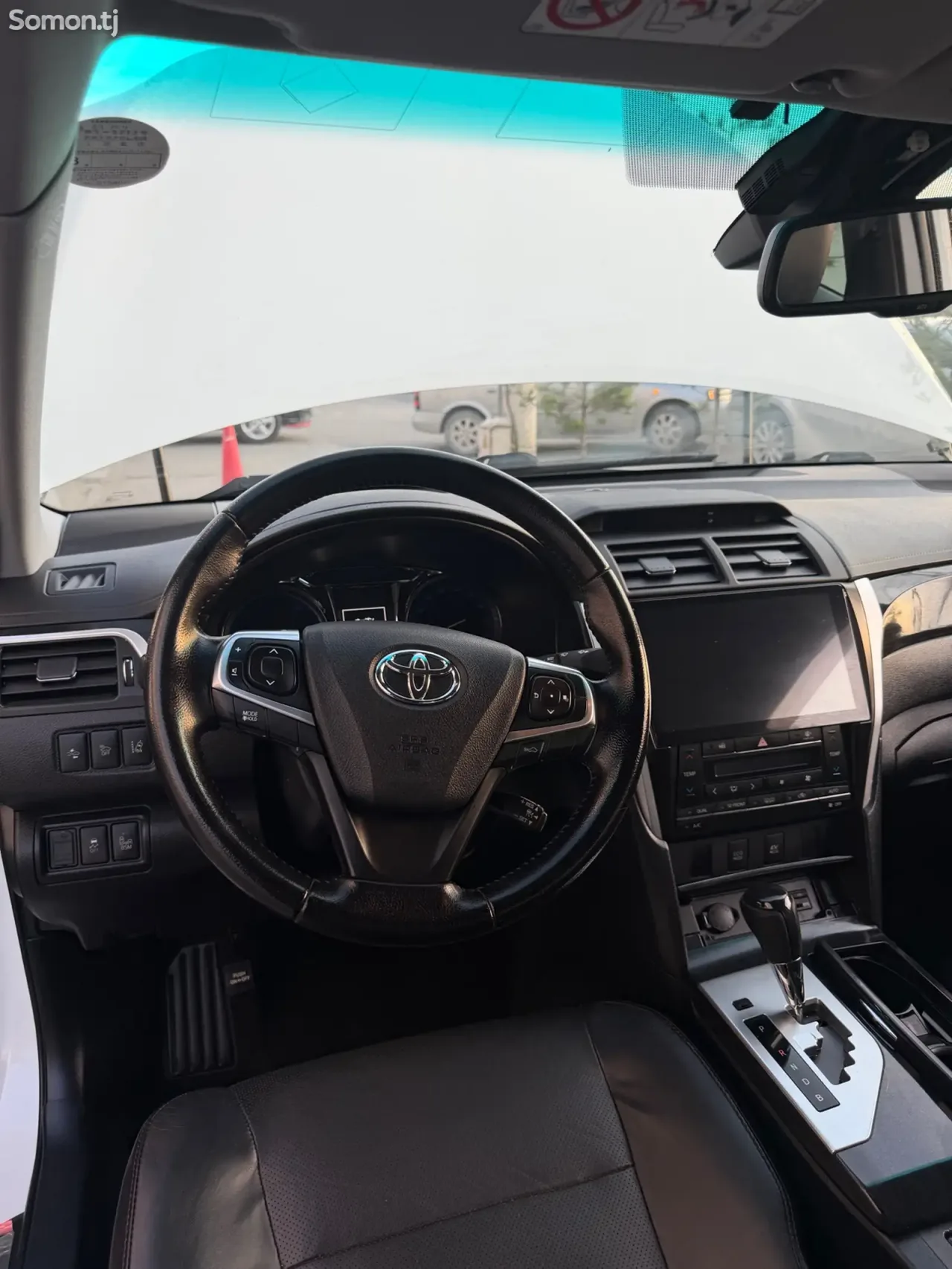 Toyota Camry 2015 · 2.5 AT