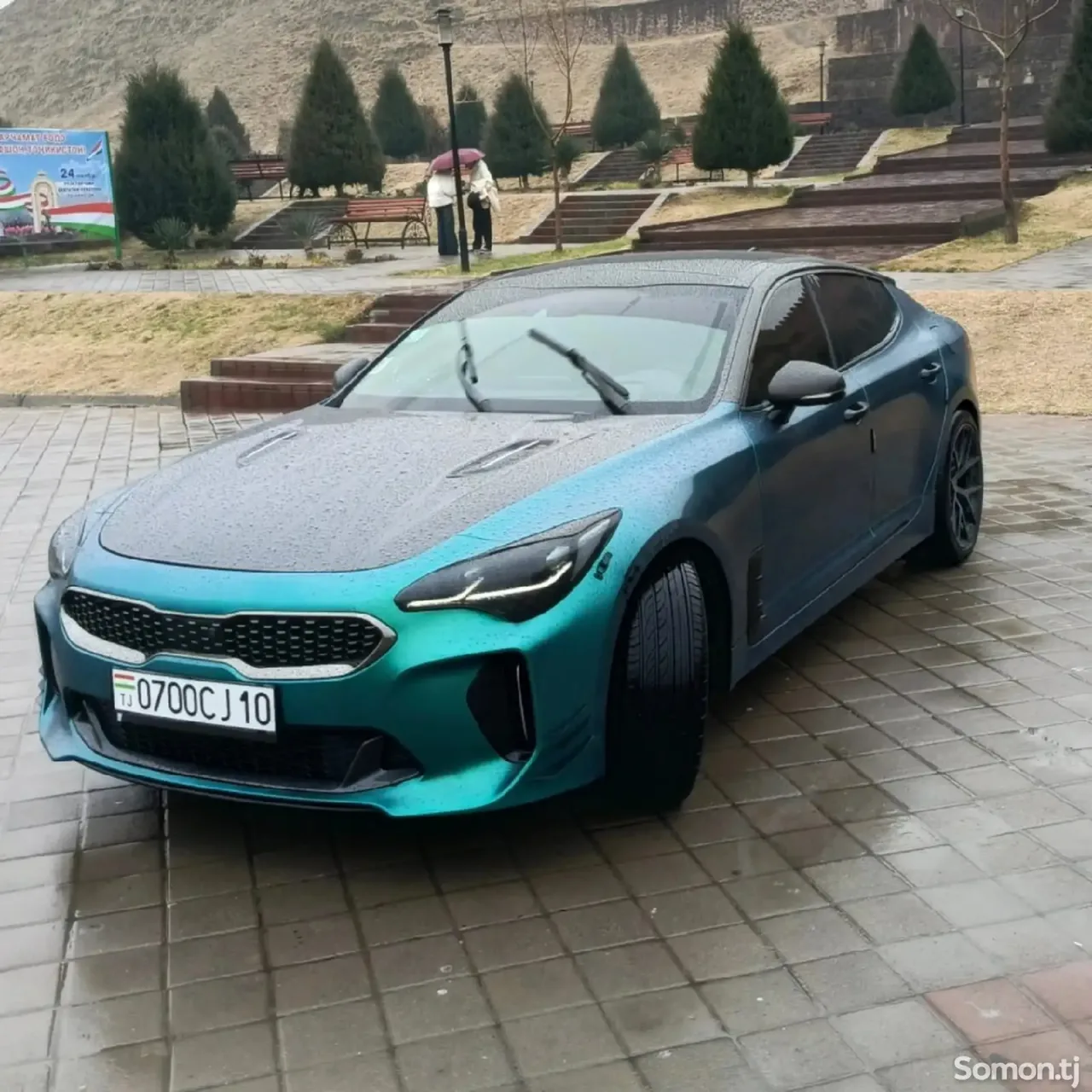 Kia Stinger 2018 · 3.3 AT