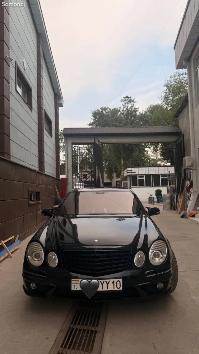 Mercedes-Benz E class 2009 · 3.5 AT