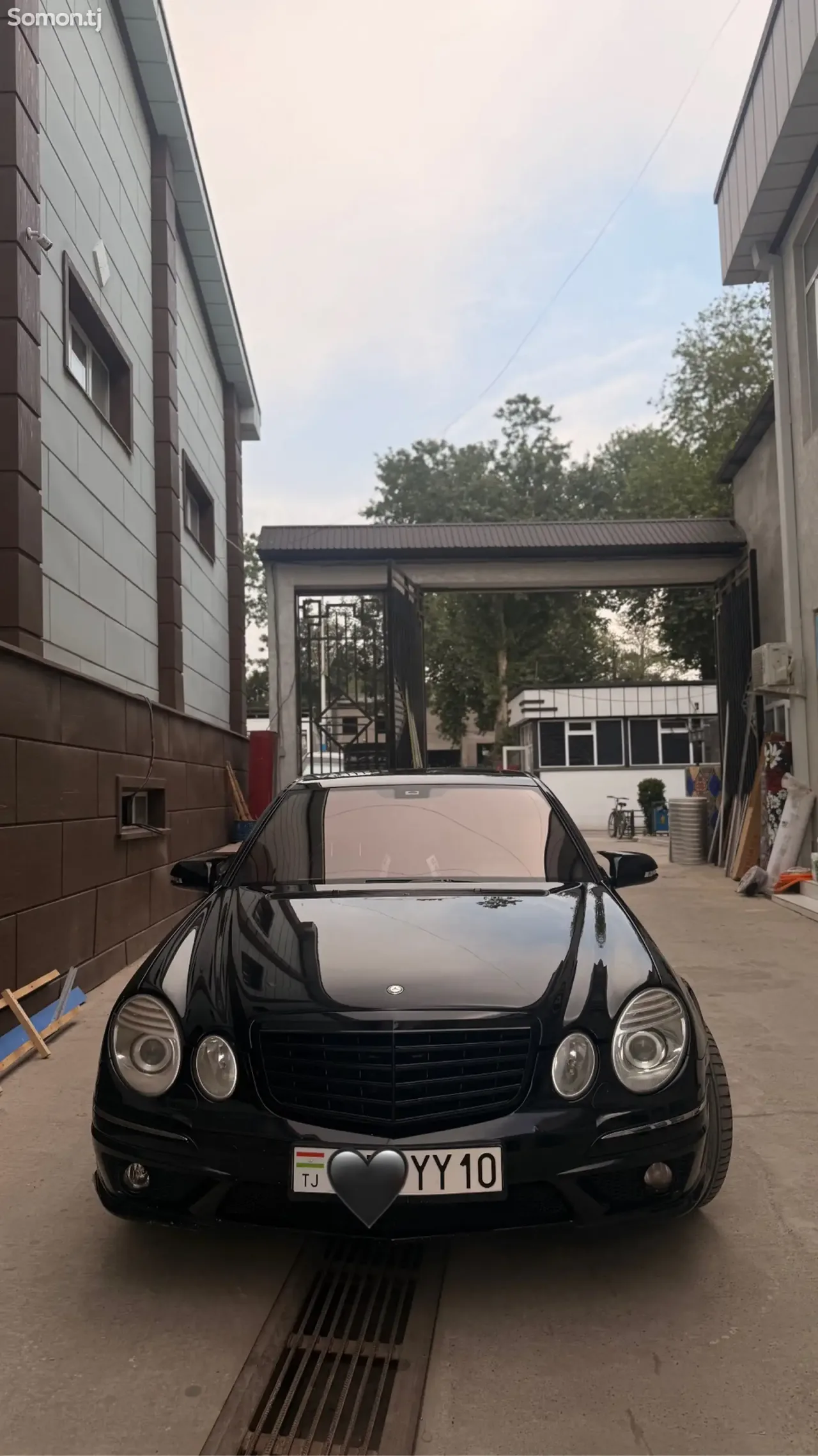 Mercedes-Benz E class 2009 · 3.5 AT