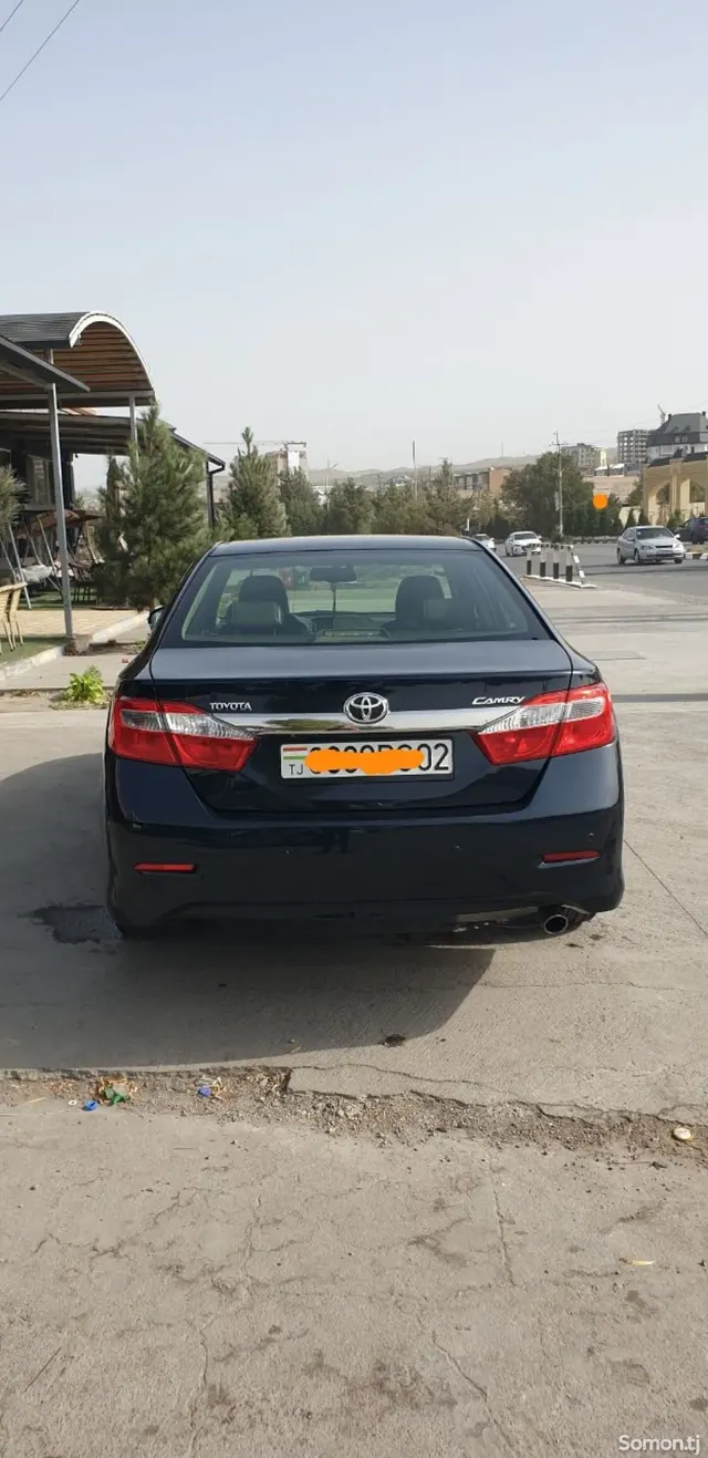 Toyota Camry 2013 · 2.5 AT