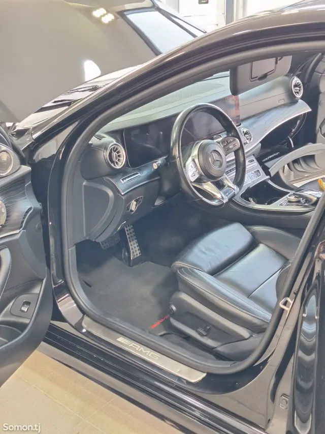 Mercedes-Benz E class 2019 · 3.0 AT
