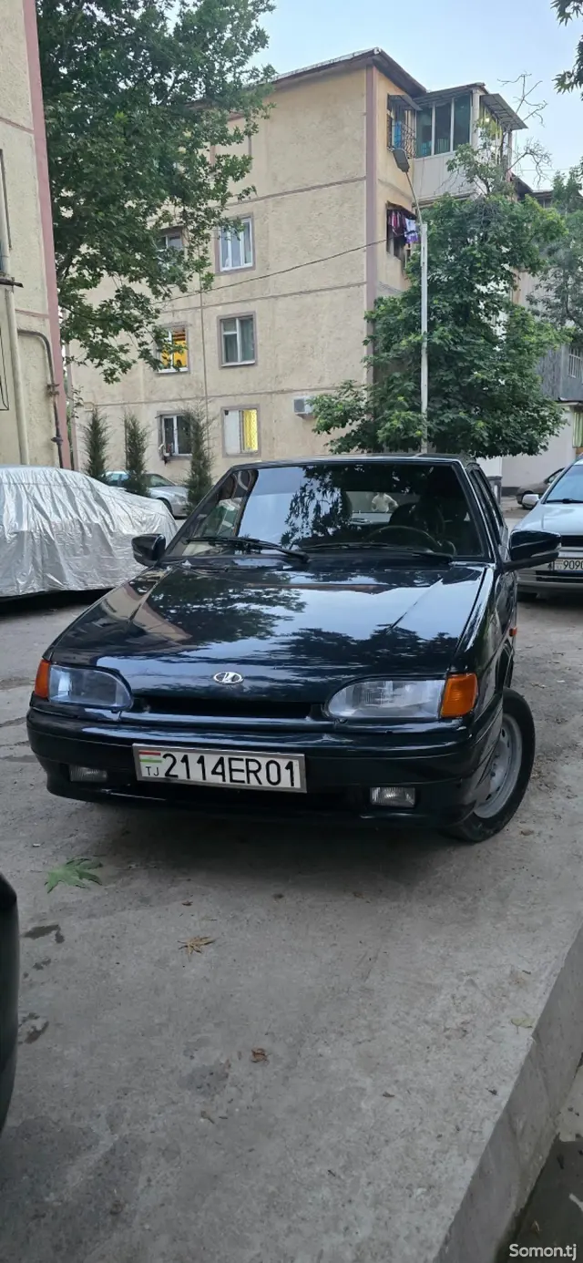 Lada (ВАЗ) 2114 2009 · 1.7 MT