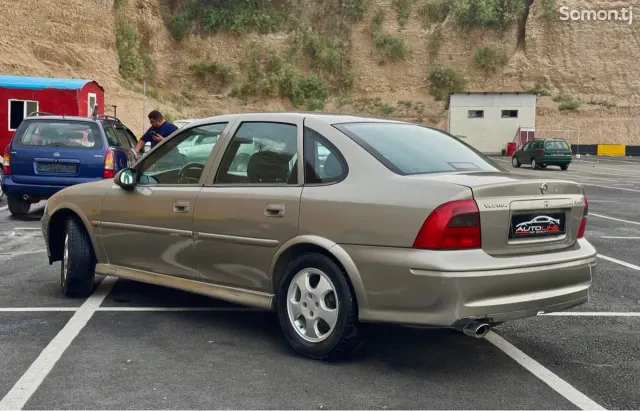 Opel Vectra B 1997 · 1.6 MT