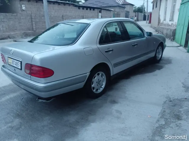 Mercedes-Benz C class 2006 · 2.0 MT