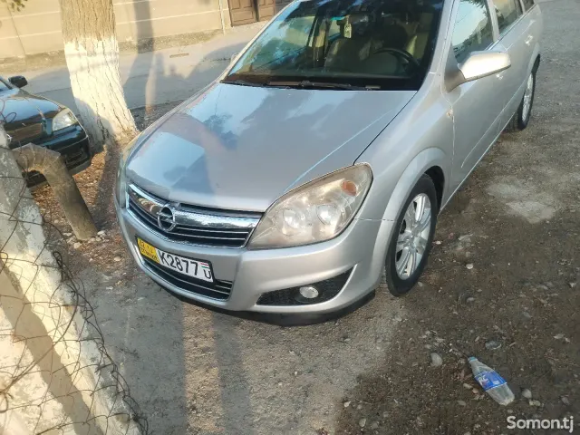 Opel Astra H 2007 · 1.9 MT