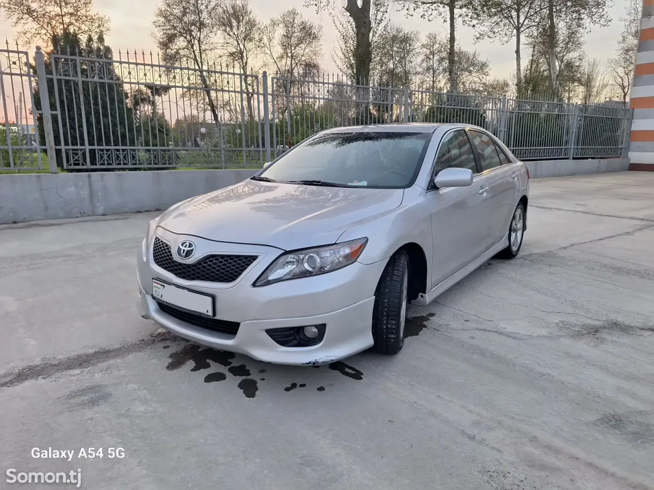 Toyota Camry 2011 · 2.5 AT