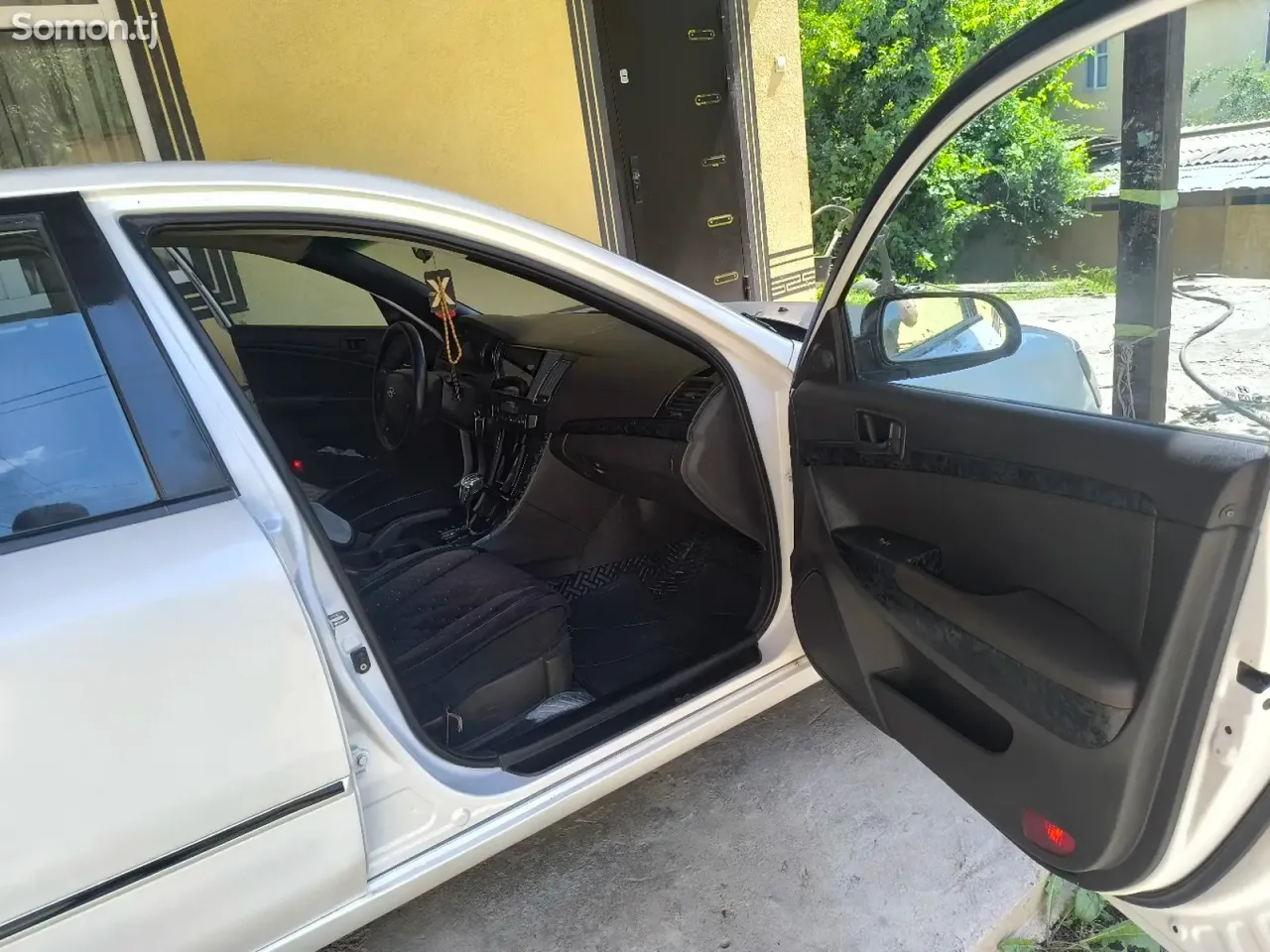 Hyundai Sonata 2009 · 2.0 AT