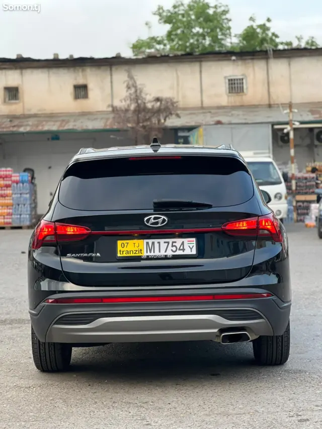 Hyundai Santa Fe 2021 · 2.5 AT