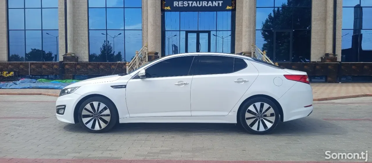 Kia K5 2012 · 2.0 AT