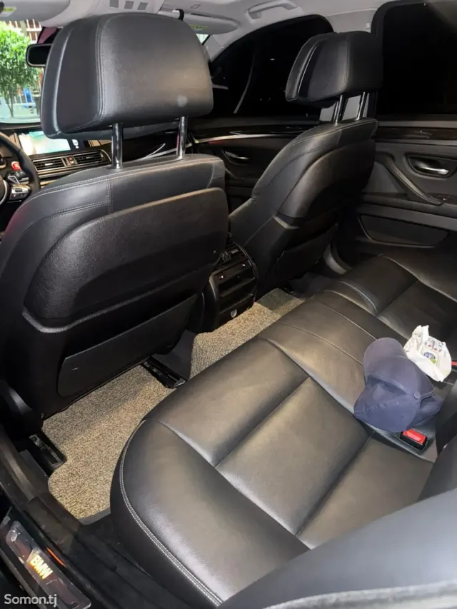 BMW 5 series 2015 · 2.0 AT