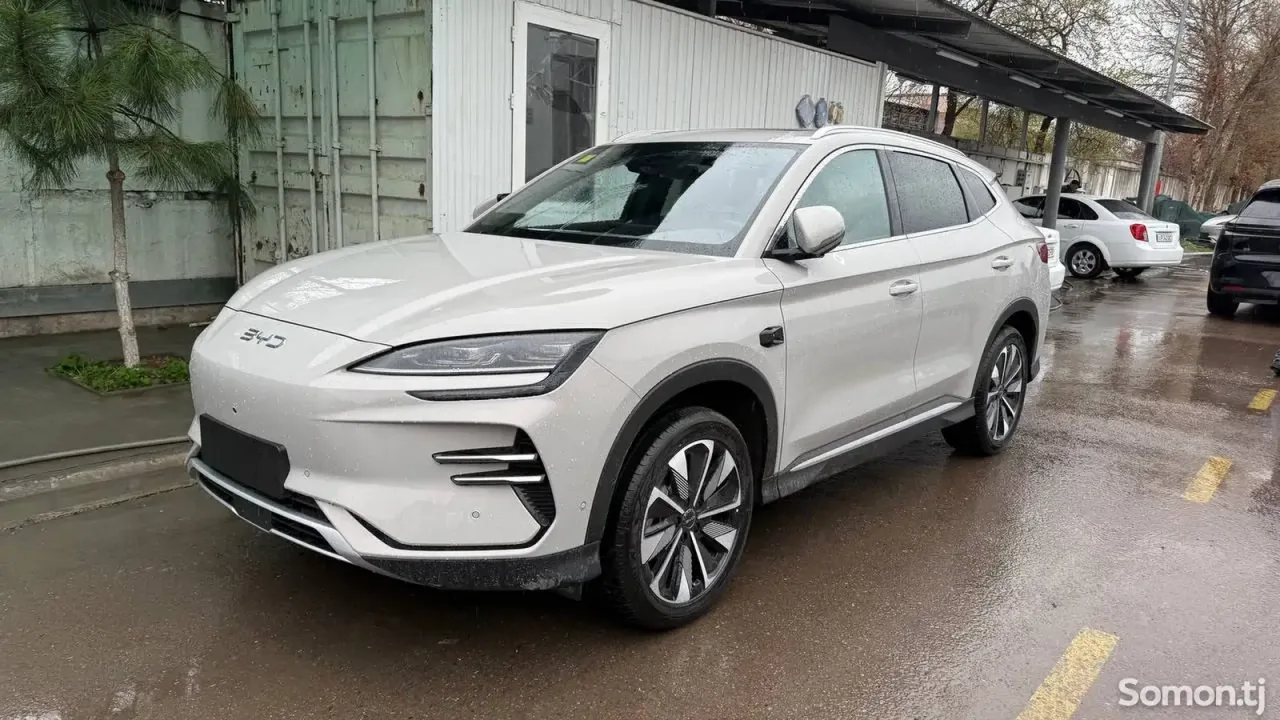 BYD Song Plus 2025 · 2.0 AMT