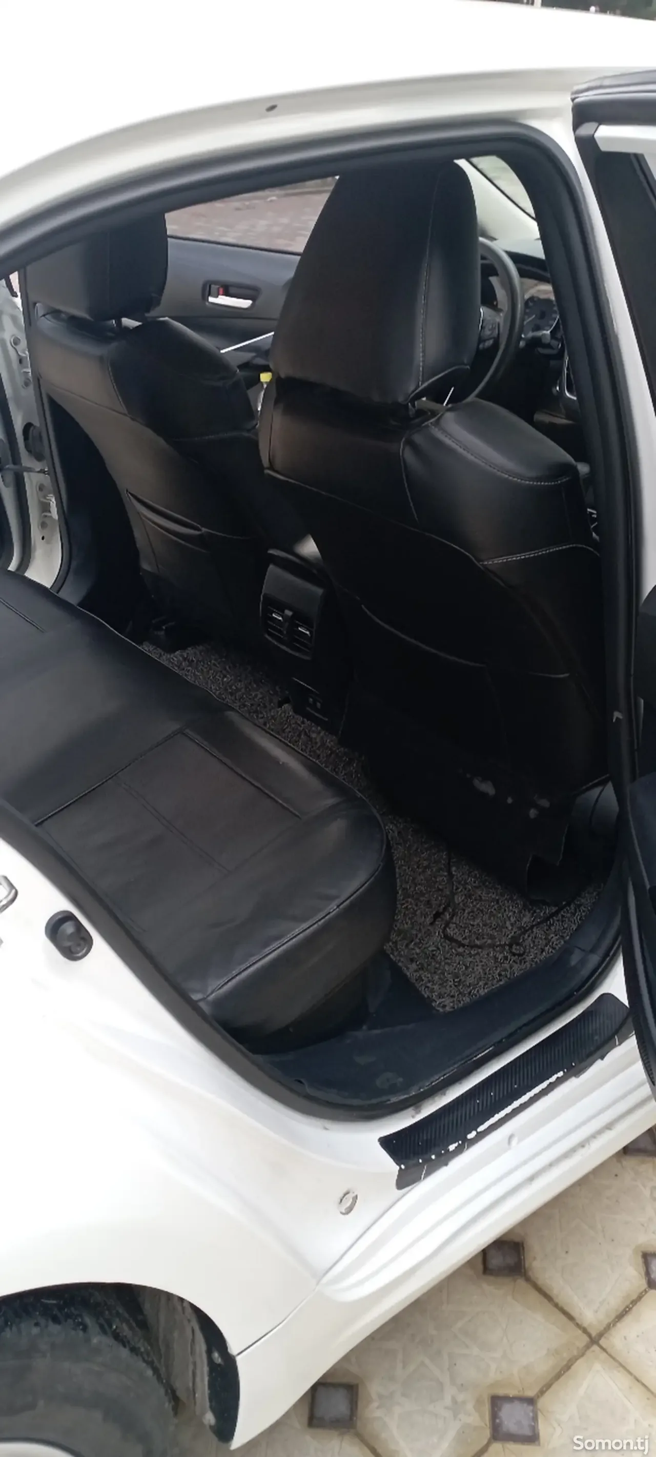 Toyota Corolla 2019 · 1.8 AT
