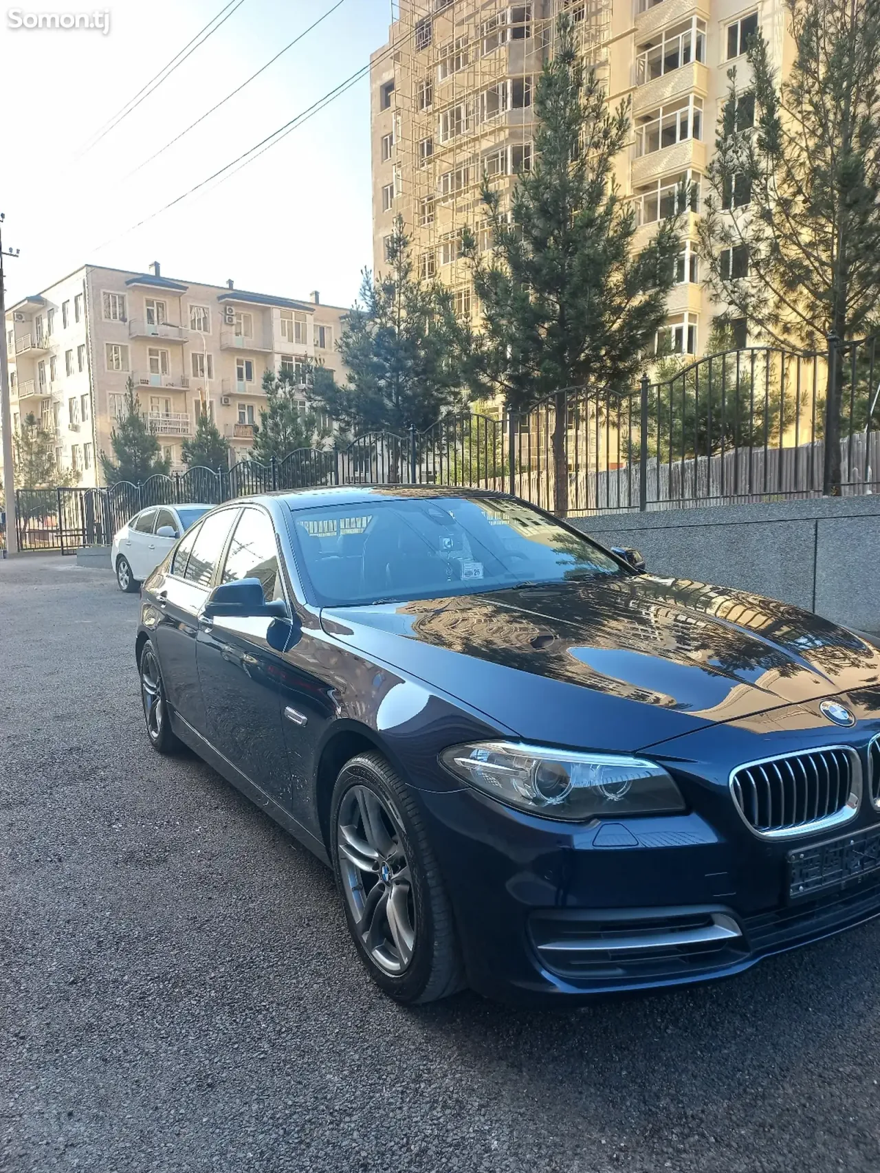 BMW 5 series 2015 · 2.0 AT