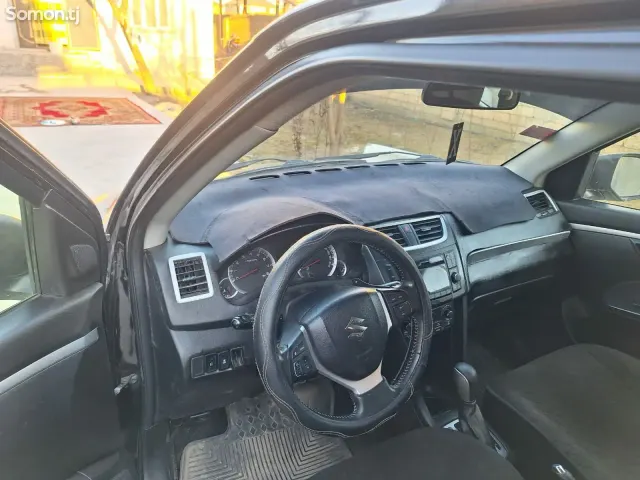 Suzuki Swift 2014 · 1.2 AT