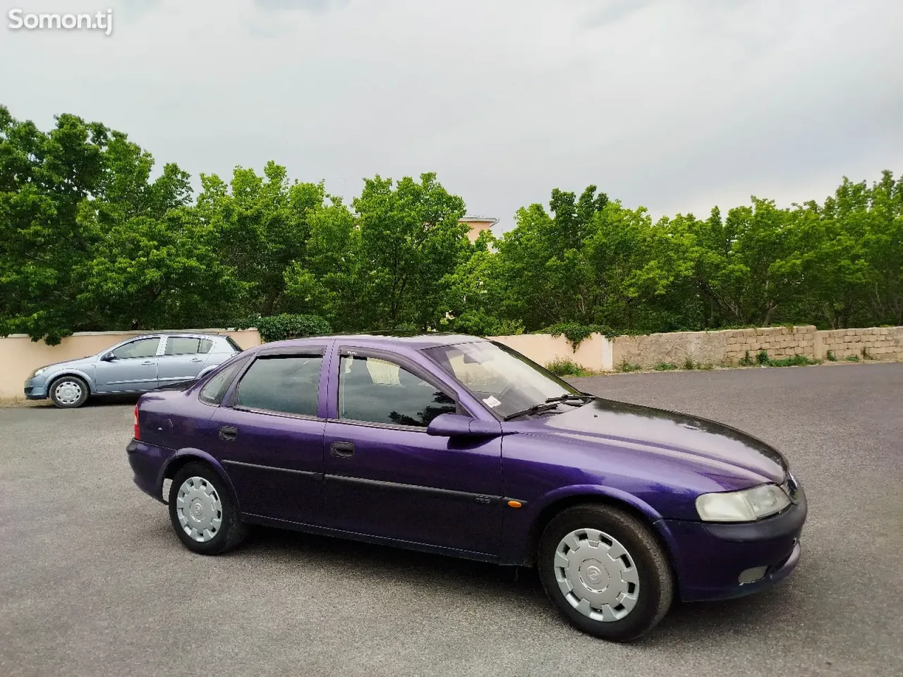 Opel Vectra B 1996 · 1.6 MT