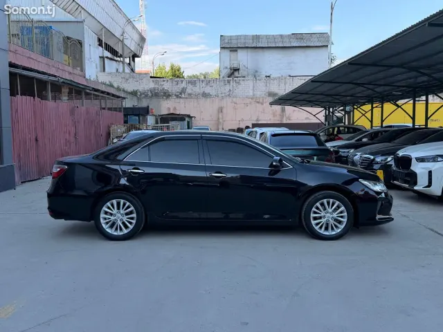 Toyota Camry 2016 · 2.5 AT