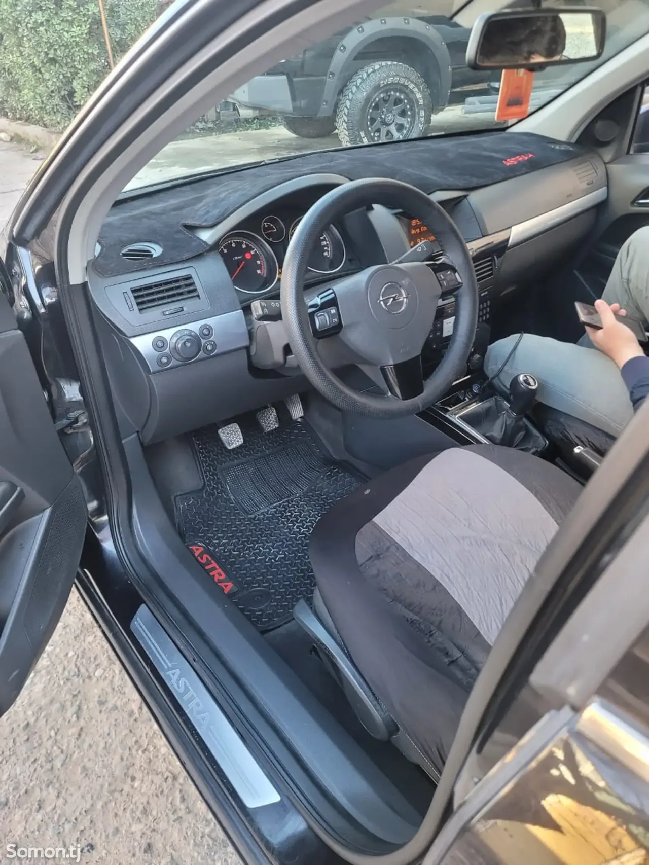 Opel Astra H 2008 · 1.8 MT