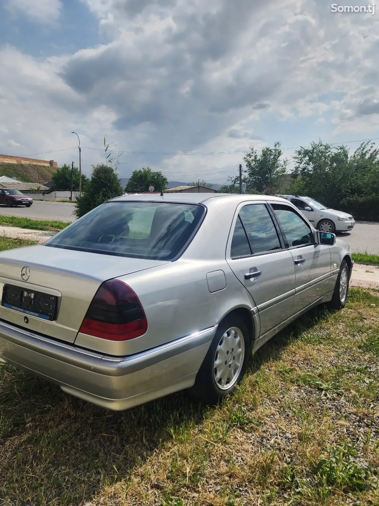 Mercedes-Benz C class 1999 · 2.4 AT