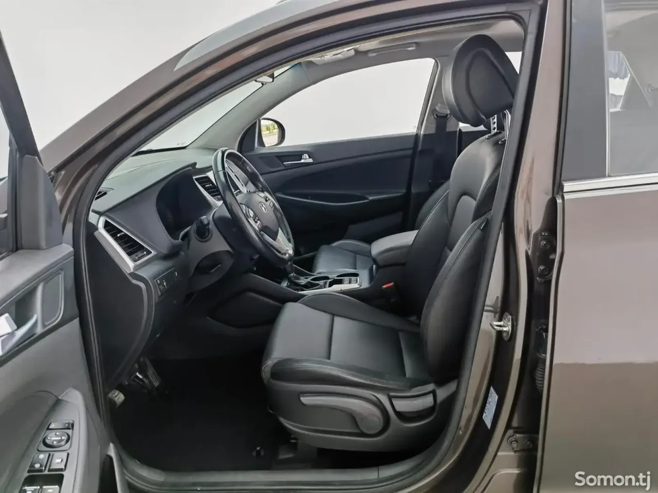 Hyundai Tucson 2015 · 1.6 AT