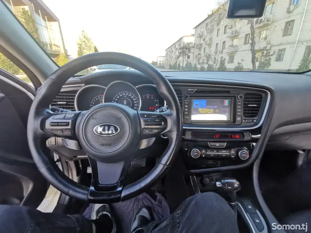 Kia K5 2014 · 2.0 AT